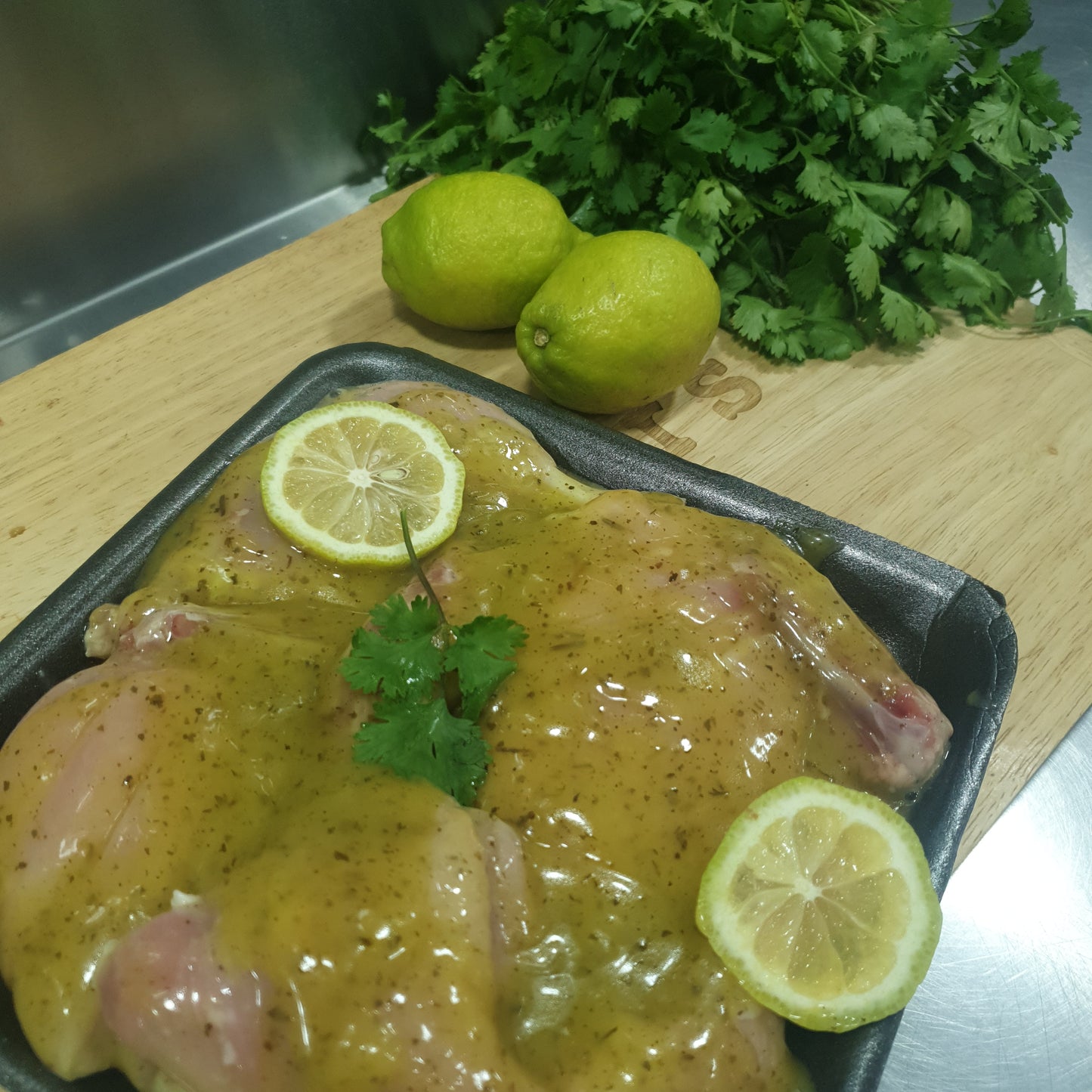 FULL CHICKEN LEMON & HERB ( per kg )